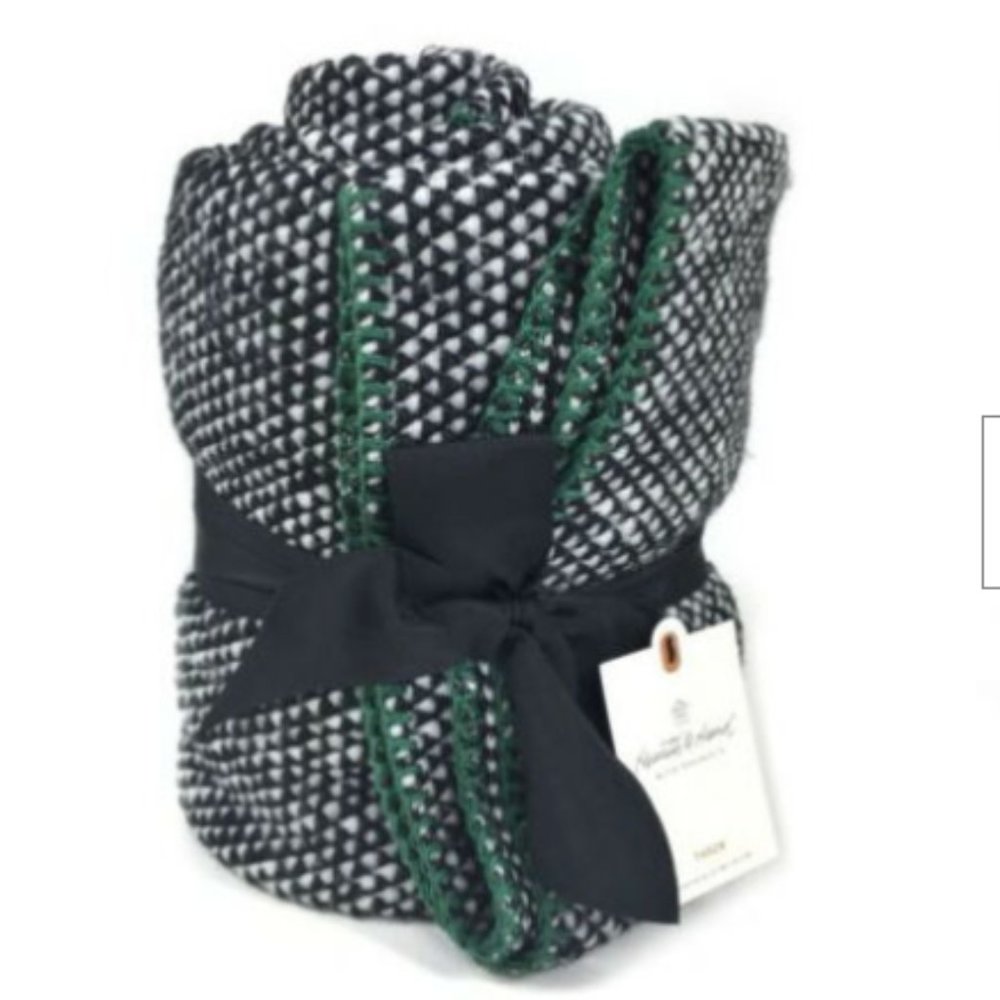 NWT Hearth and Hand with Magnolia Green Black Woven Throw Blanket 50x60"--Cozy!